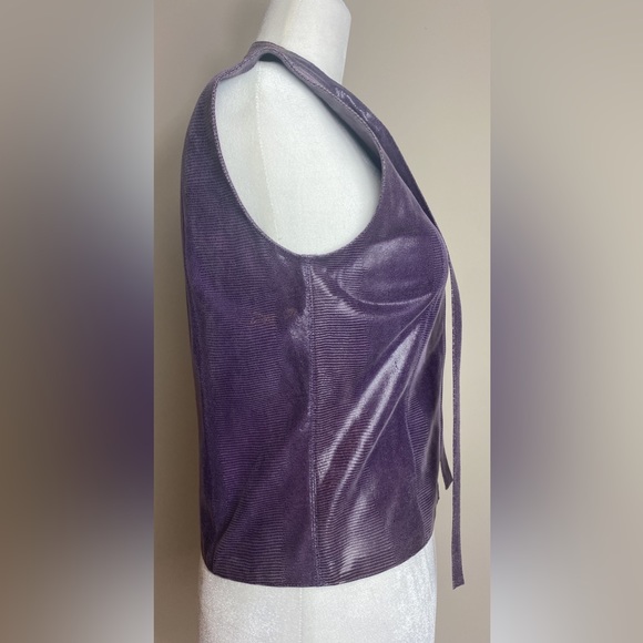 CHANEL Lilac Lizard Embossed Goat Skin Top - Picture 7 of 10